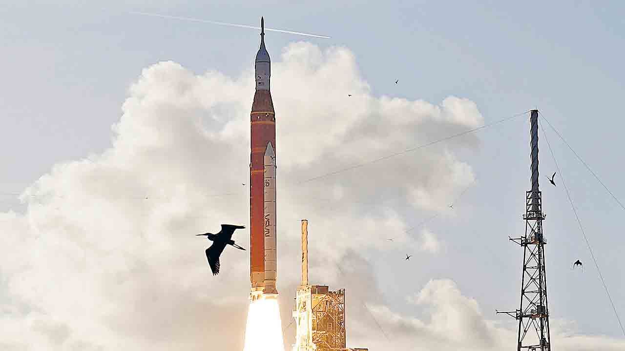 చందమామా.. వచ్చేస్తున్నాం!.. 50 సంవత్సరాల తర్వాత మళ్లీ చంద్రుడి చెంతకు!