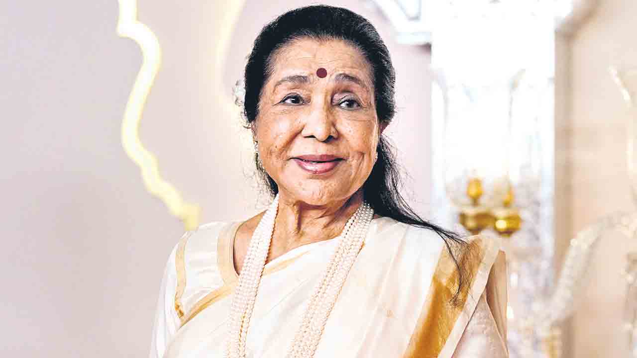 సినీ గాన ప్రపంచంలో ఆఫ్తాబ్‌