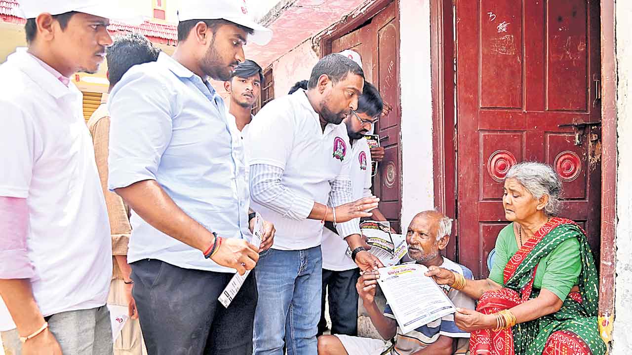 BRS student wing | మూసీ తీరంలో బీఆర్‌ఎస్వీ రణభేరి..క్షేత్రస్థాయిలోకి 50 విద్యార్థి బృందాలు