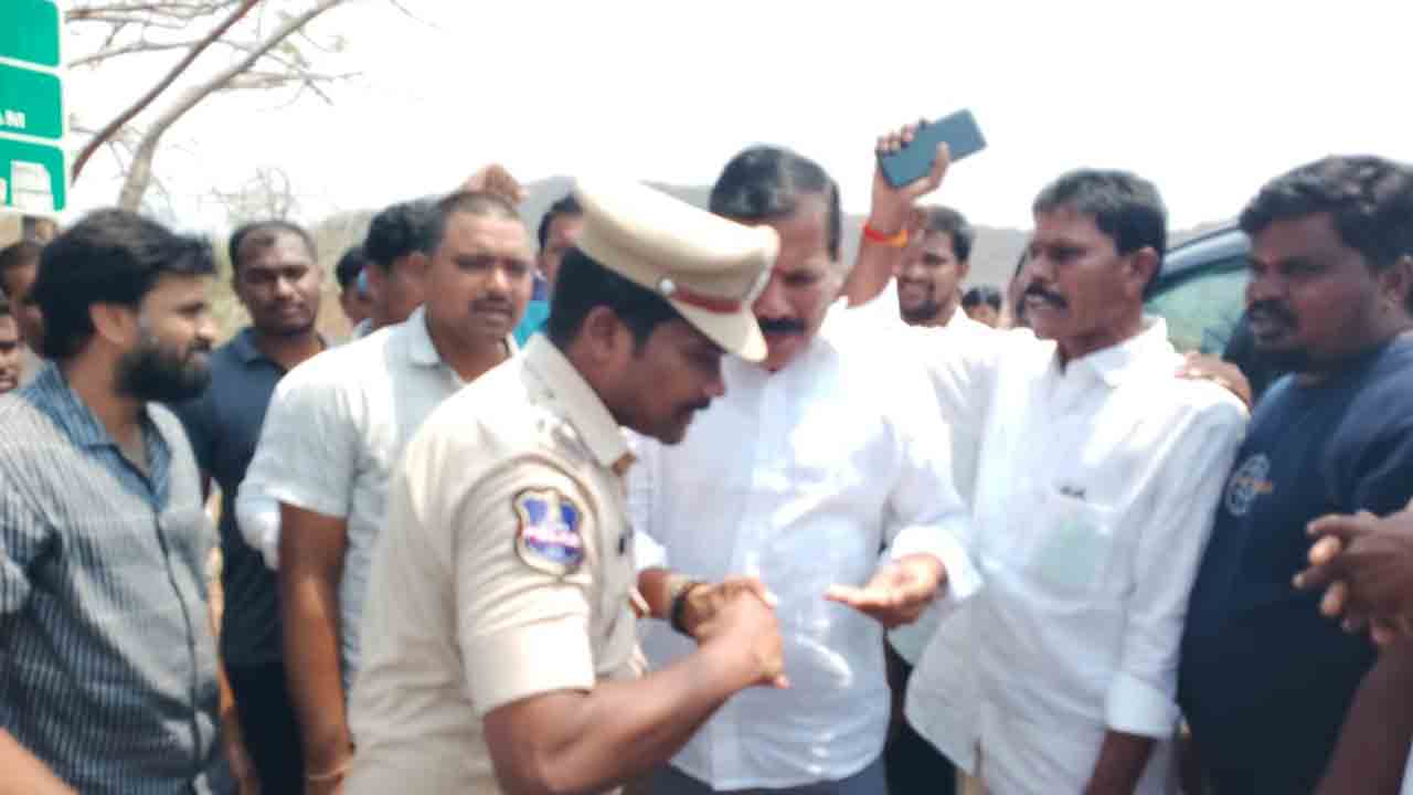 దళితులకు అన్యాయం చేస్తున్న ప్రభుత్వం