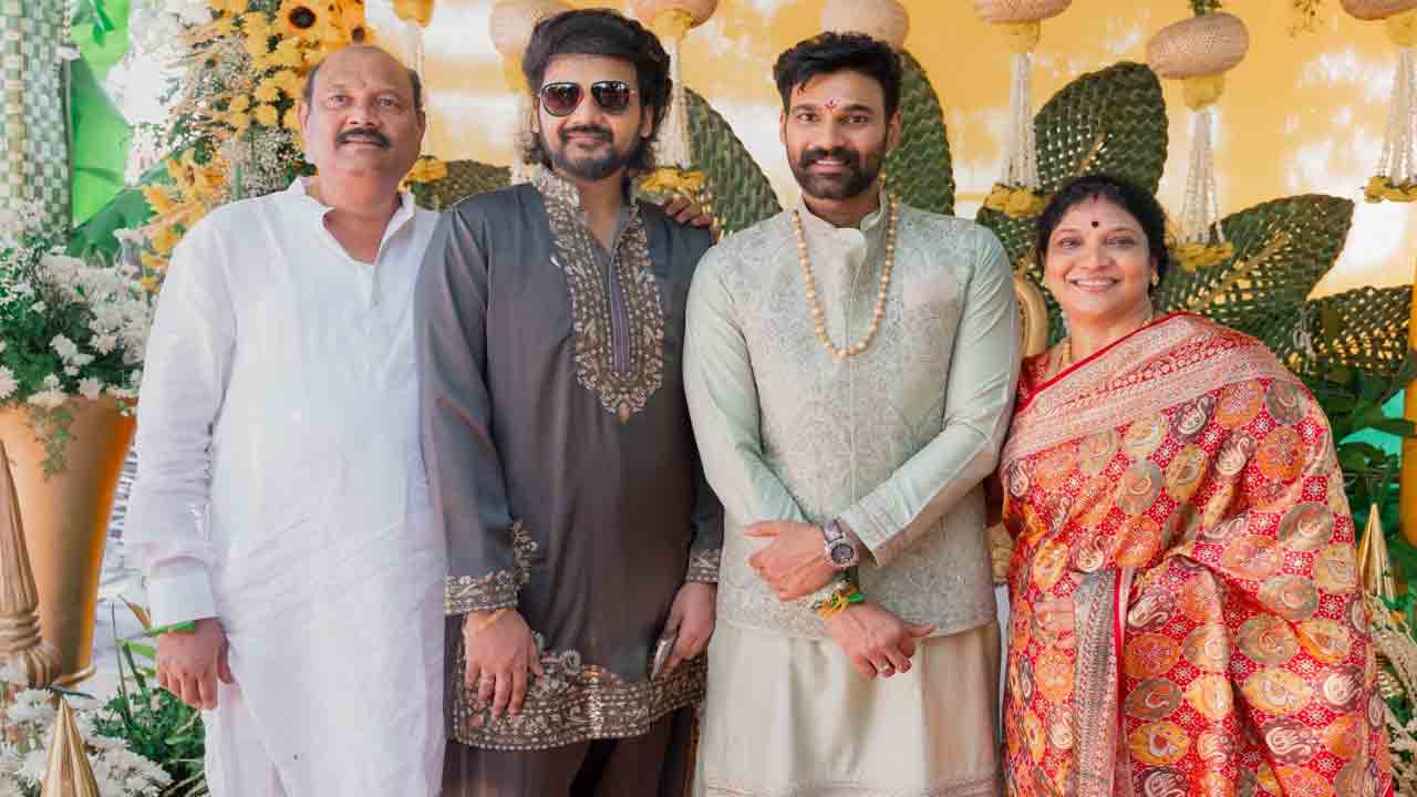 Bellamkonda Wedding | శ్రీవారి సన్నిధిలో బెల్లంకొండ వివాహం.. హైదరాబాద్‌లో గ్రాండ్ రిసెప్షన్!