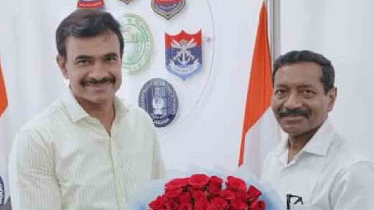 మాజీ సైనికులకు కార్పొరేషన్‌ అవసరం