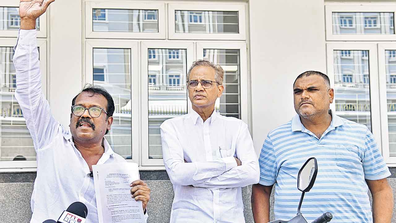 రాష్ట్రంలో ఆర్థిక ఎమర్జెన్సీ విధించాలి