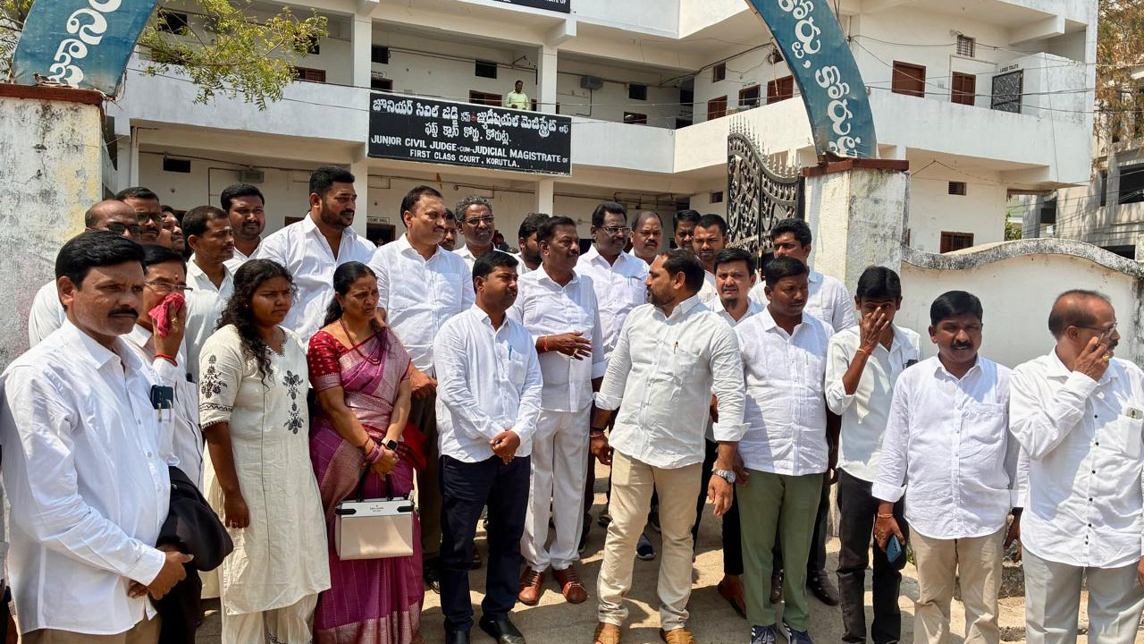 Boycott | సీనియర్ న్యాయవాదిపై దాడిని నిరసిస్తూ కోర్టు విధుల బహిష్కరణ