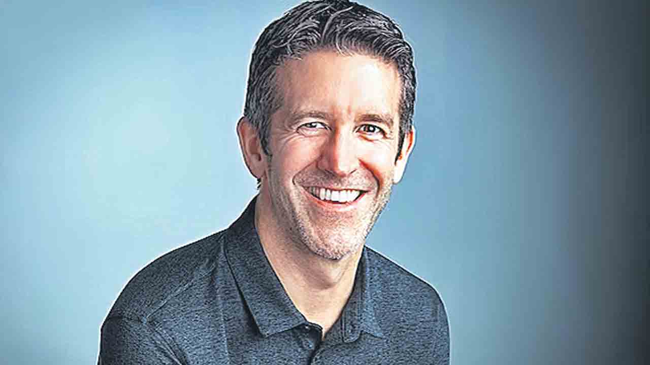 యాపిల్‌ కొత్త బాస్‌ టెర్నస్‌.. ప్రస్తుత సీఈవో టిమ్‌ కుక్‌ స్థానంలో నియామకం