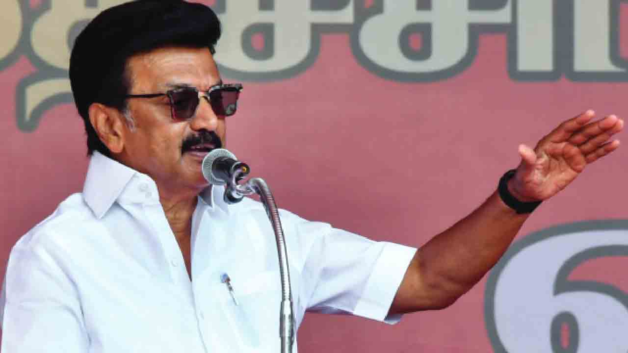 త్రిభాషా విధానాన్ని అమలుచేస్తామని దమ్ముంటే ప్రకటించండి.. మోదీ-షాకు తమిళనాడు సీఎం స్టాలిన్‌ సవాల్‌