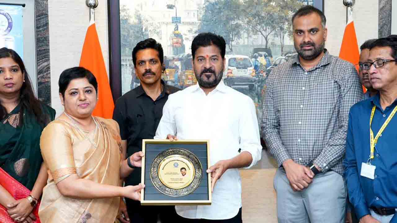 సెల్ఫ్‌ ఎన్యుమరేషన్‌లో పాల్గొన్న రేవంత్‌