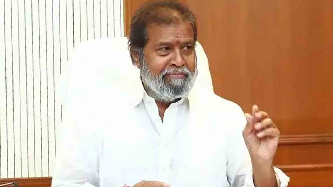 హెచ్‌ఐవీ బాధితులపై వివక్ష వద్దు.. దామోదర