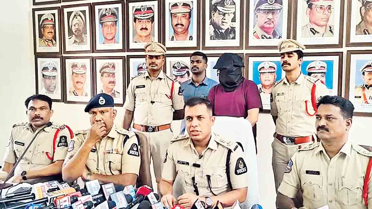 డిజిటల్‌ మార్కెటింగ్‌ స్కాం సూత్రధారి అరెస్ట్‌