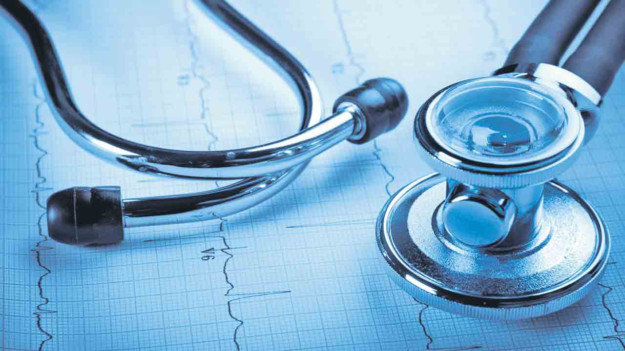 రాష్ట్రంలో 5,625 వైద్యుల ఖాళీలు.. నియామకాల్లో కాంగ్రెస్‌ సర్కార్‌ జాప్యం