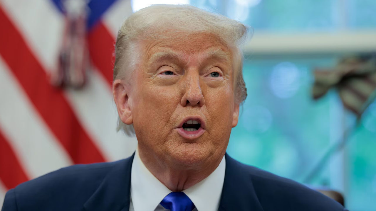 Donald Trump | వెనెజువెలా అధ్యక్షుడిగా పోటీ చేస్తానేమో.. నేను త్వరగా స్పానిష్‌ నేర్చుకోవాలి.. జోక్‌ చేసిన ట్రంప్‌