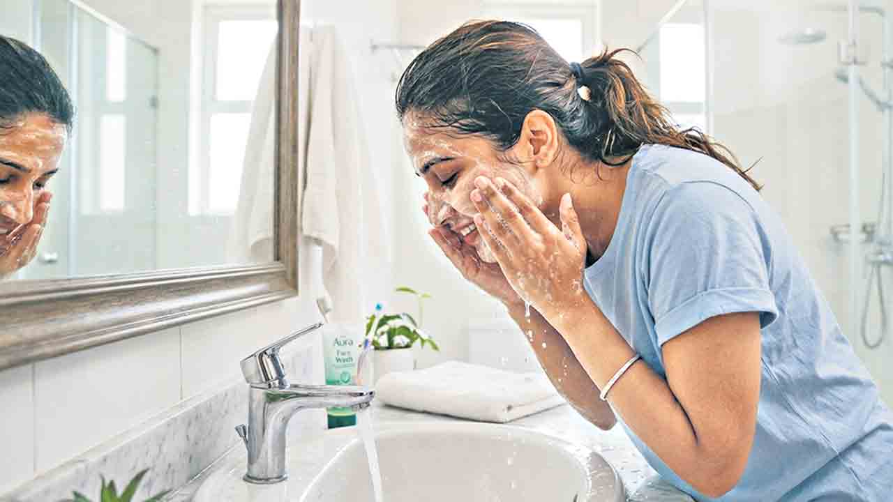 ముఖానికి సబ్బు పెడుతున్నారా?