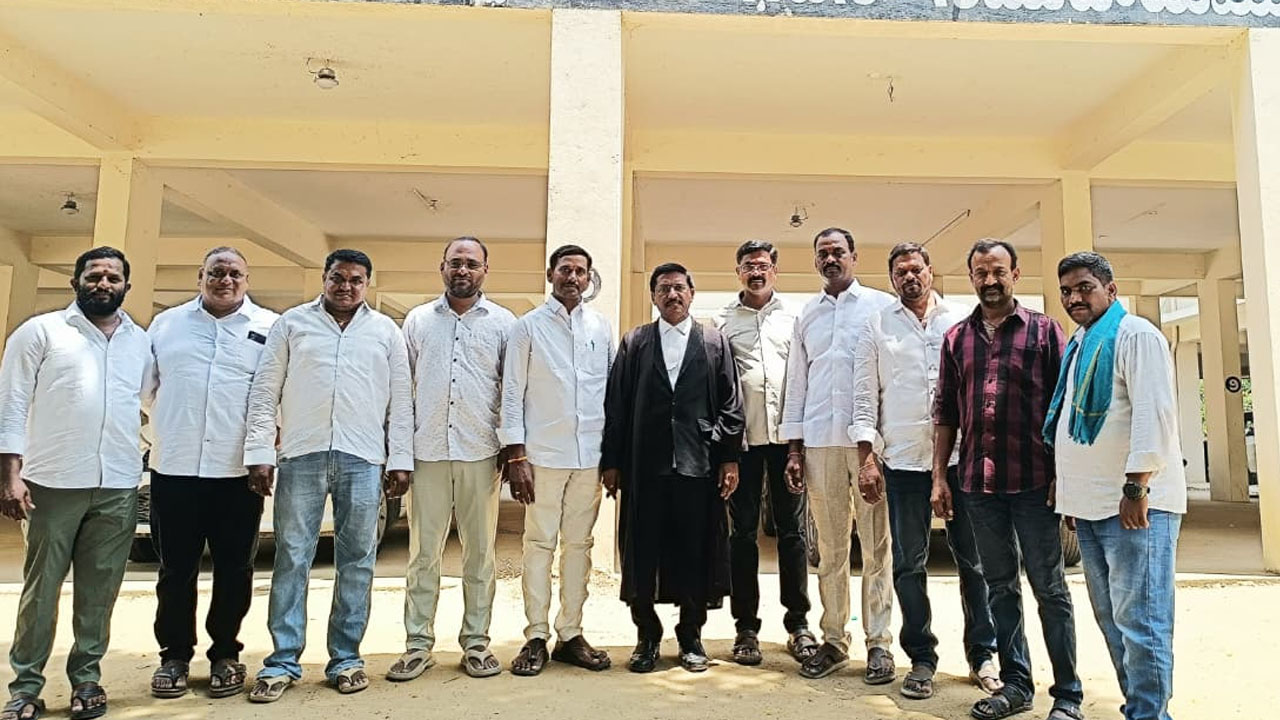 Baseless Cases | రుణమాఫీపై నిలదీసినందుకు రైతులపై అక్రమ కేసులు : మాజీ మంత్రి వేముల ఆగ్రహం