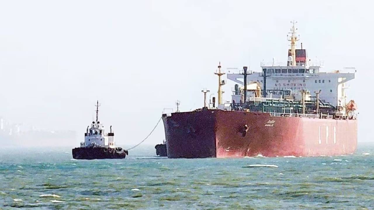 Green Asha | హార్ముజ్ జలసంధి దాటిన మరో భారత చమురు నౌక.. రెండు రోజుల్లో ఇండియా చేరుకోనున్న గ్రీన్ ఆశ