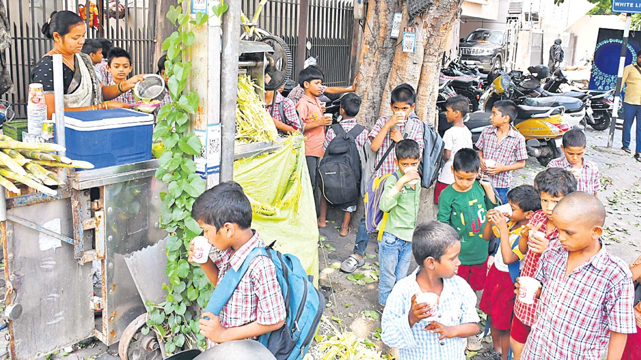 దంచికొడుతున్న ఎండలు