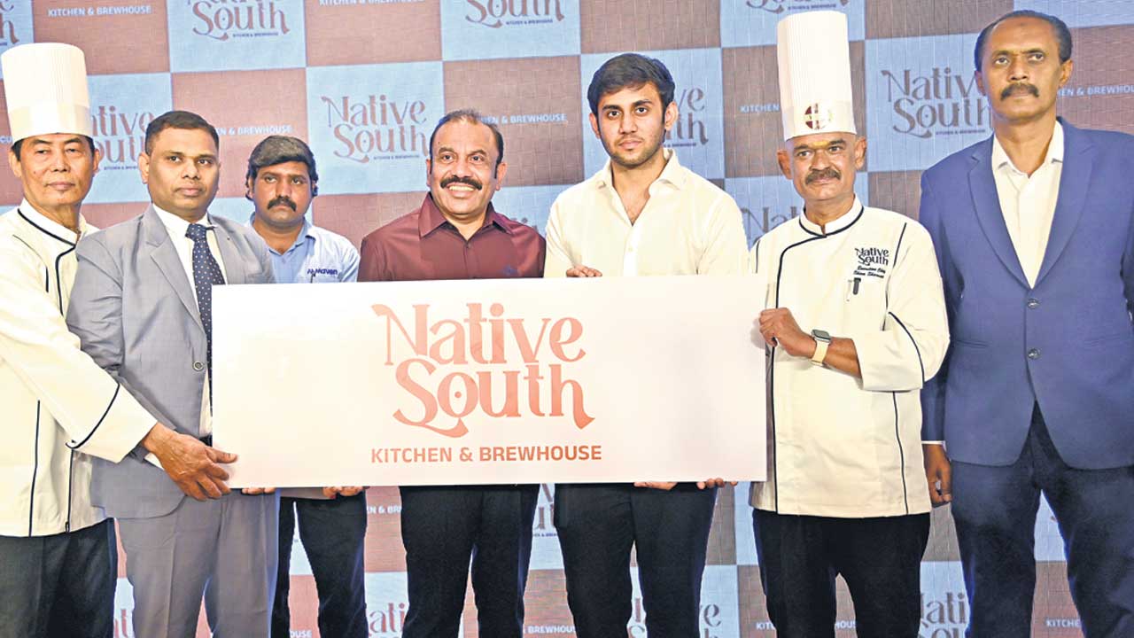 నేటివ్‌ సౌత్‌ కిచెన్‌ అండ్‌ బ్రూహౌస్‌ @ నార్సింగి