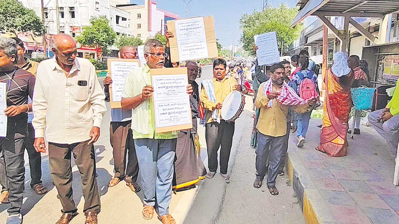 ఆటో బతుకులు ఆగమాగం