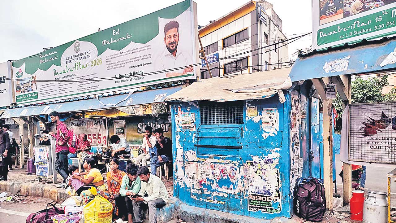 రాత్రయితే బస్సులు బంద్‌