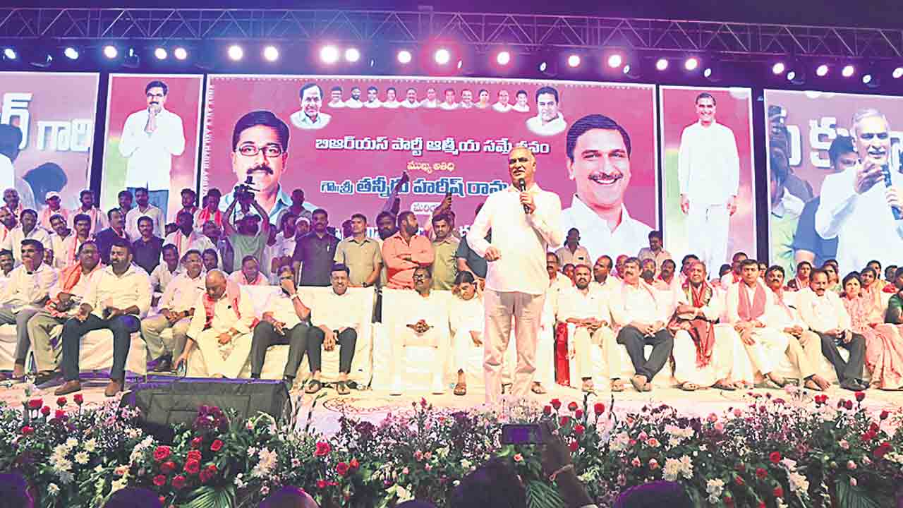 సర్కార్‌వన్నీ బోగస్‌ మాటలే.. రైతు రుణమాఫీపై బుకాయిస్తున్నది