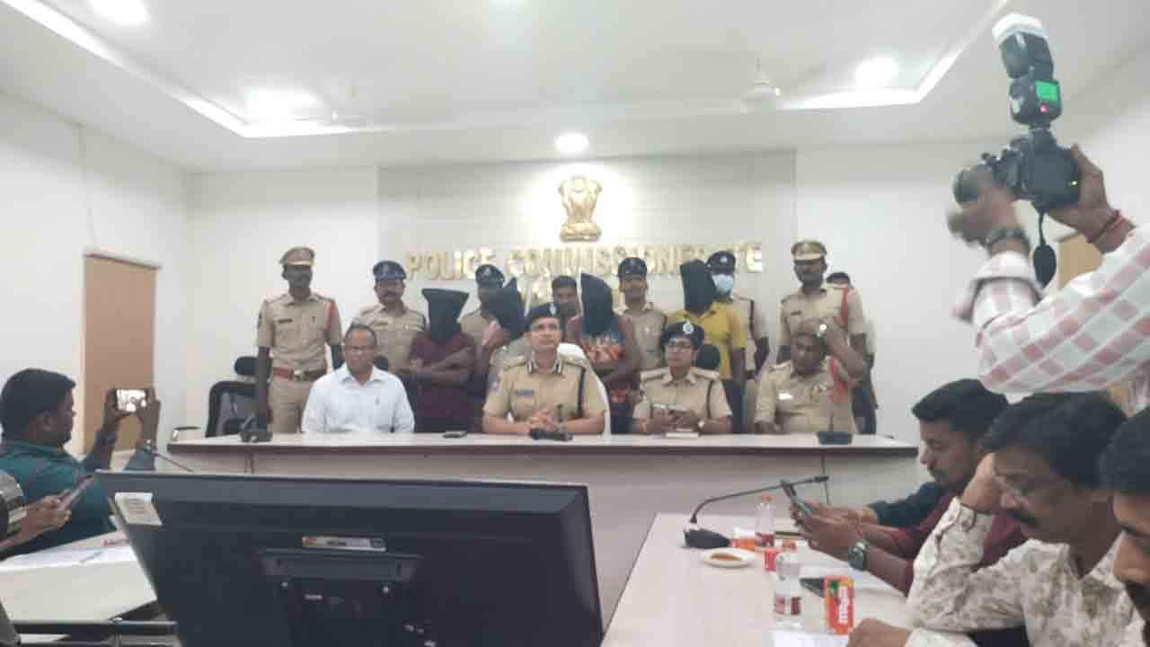 Hash Oil | రూ.2 కోట్ల విలువైన హాష్ ఆయిల్ సీజ్‌.. అంతర్ రాష్ట్ర ముఠా అరెస్టు