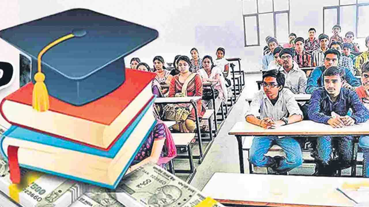 ఫీజు రీయింబర్స్‌మెంట్‌ పథకానికి ఉరి.. పనిగట్టుకొని నిర్వీర్యం చేస్తున్న కాంగ్రెస్‌ సర్కార్‌