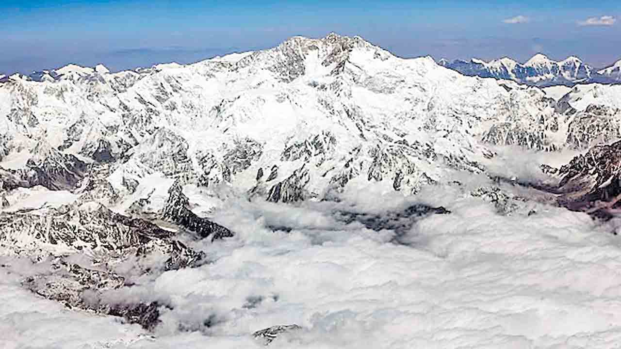హిమాలయాల్లో 23 ఏండ్ల కనిష్ఠానికి మంచు
