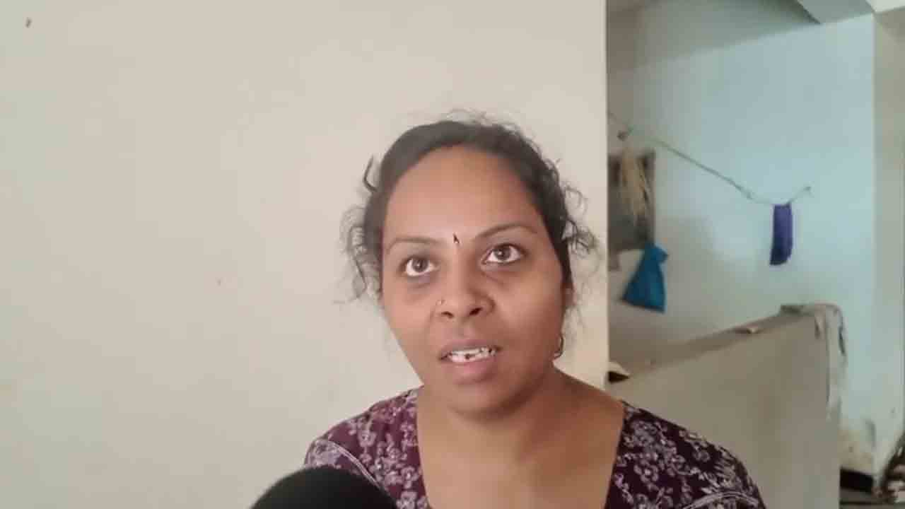 Hydraa Victims | వెళ్లిపోండి అని తరుముతూనే ఉన్నరు.. మాకంత కర్మ ఏంటో.. అమీన్‌ పూర్‌ హైడ్రా కూల్చివేత బాధితురాలు