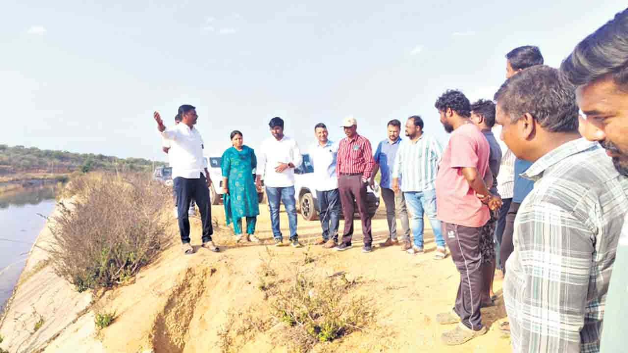 కేసీఆర్‌ కృషితో సాగునీరు విడుదల