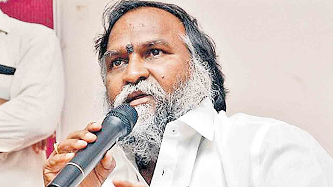 జీవన్‌రెడ్డి కాంగ్రెస్‌ను వీడటం బాధాకరం