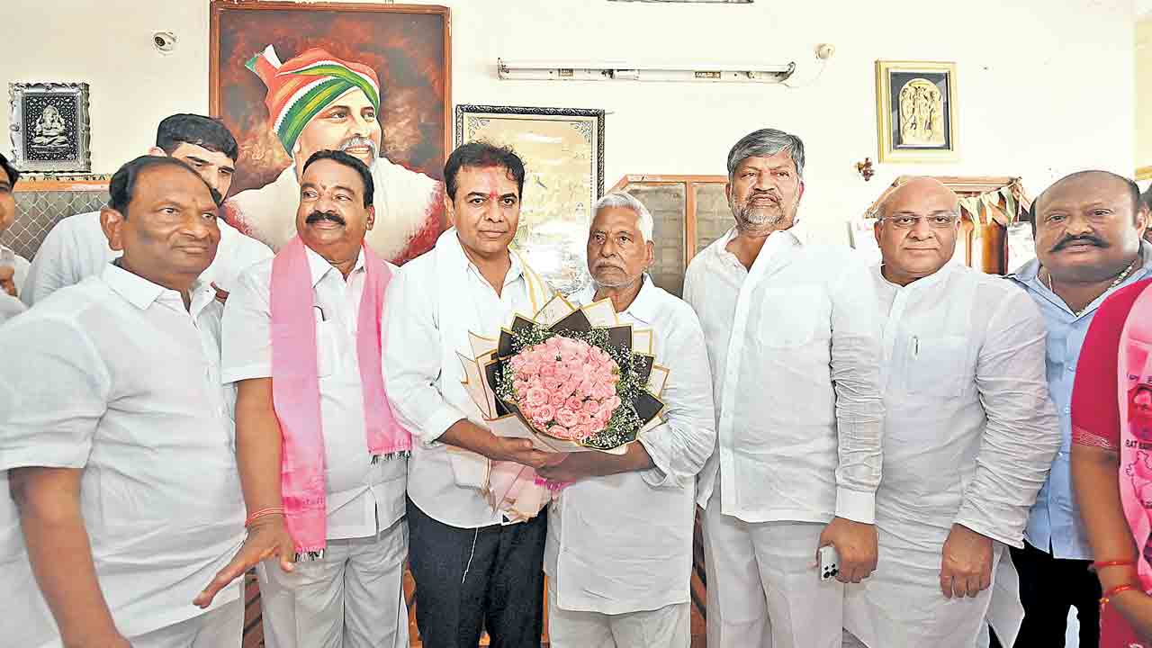 త్వరలో కేసీఆర్‌ను కలుస్తా.. ఆయన నాయకత్వంలో పనిచేసే అవకాశం సంతోషకరం