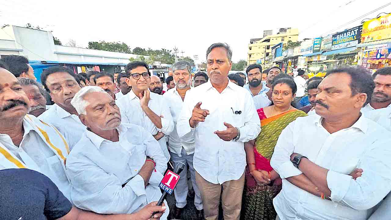 జగిత్యాల సభతోనే జైత్రయాత్ర.. సభను అడ్డుకునేందుకు సీఎం రేవంత్‌రెడ్డి డైవర్షన్‌ పాలిటిక్స్‌