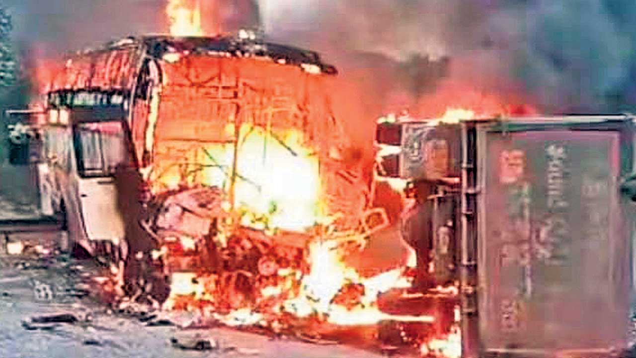 ప్రైవేట్‌ బస్సులు మృత్యుశకటాలు