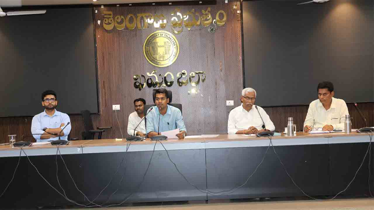 ఇందిరమ్మ ఇళ్ల గృహ ప్రవేశాలకు సిద్ధం చేయాలి