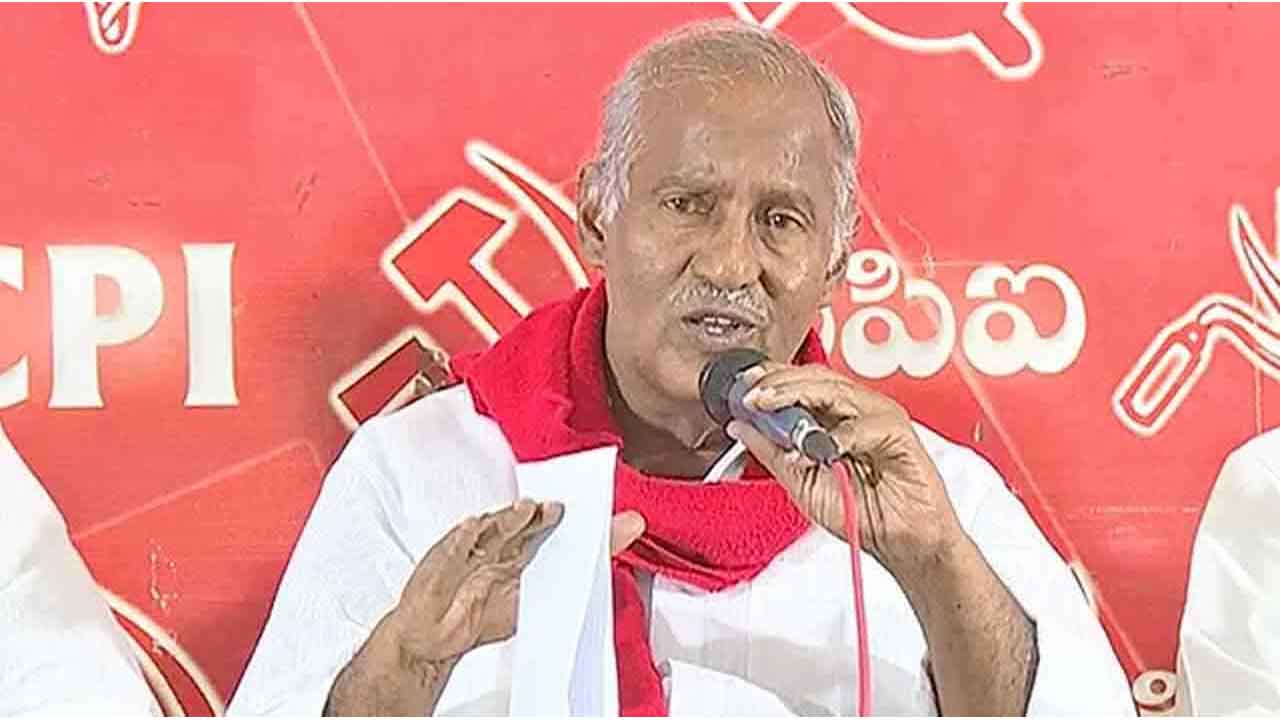 నియంతృత్వాన్ని ఓడించిన ప్రజాస్వామ్యం