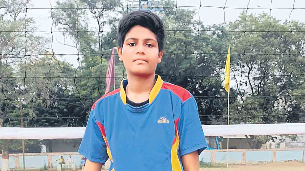 వరల్డ్‌ స్కూల్‌ వాలీబాల్‌.. టోర్నీకి సింధు