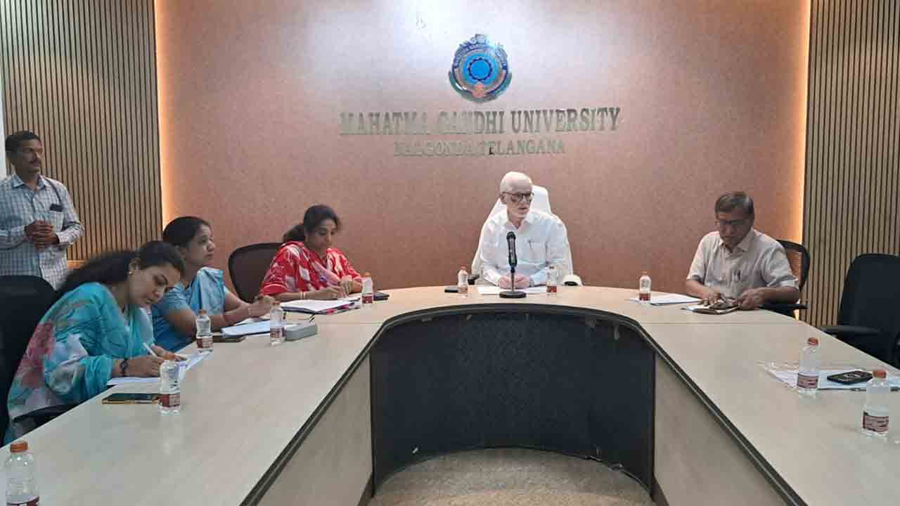 MGU | బీఈడీ, బీపీఈడీ కళాశాల్లో నాణ్యమైన విద్య అందించాలి.. మే 15 నుంచి ఫేస్ రికగ్నిషన్‌ అమలు..!