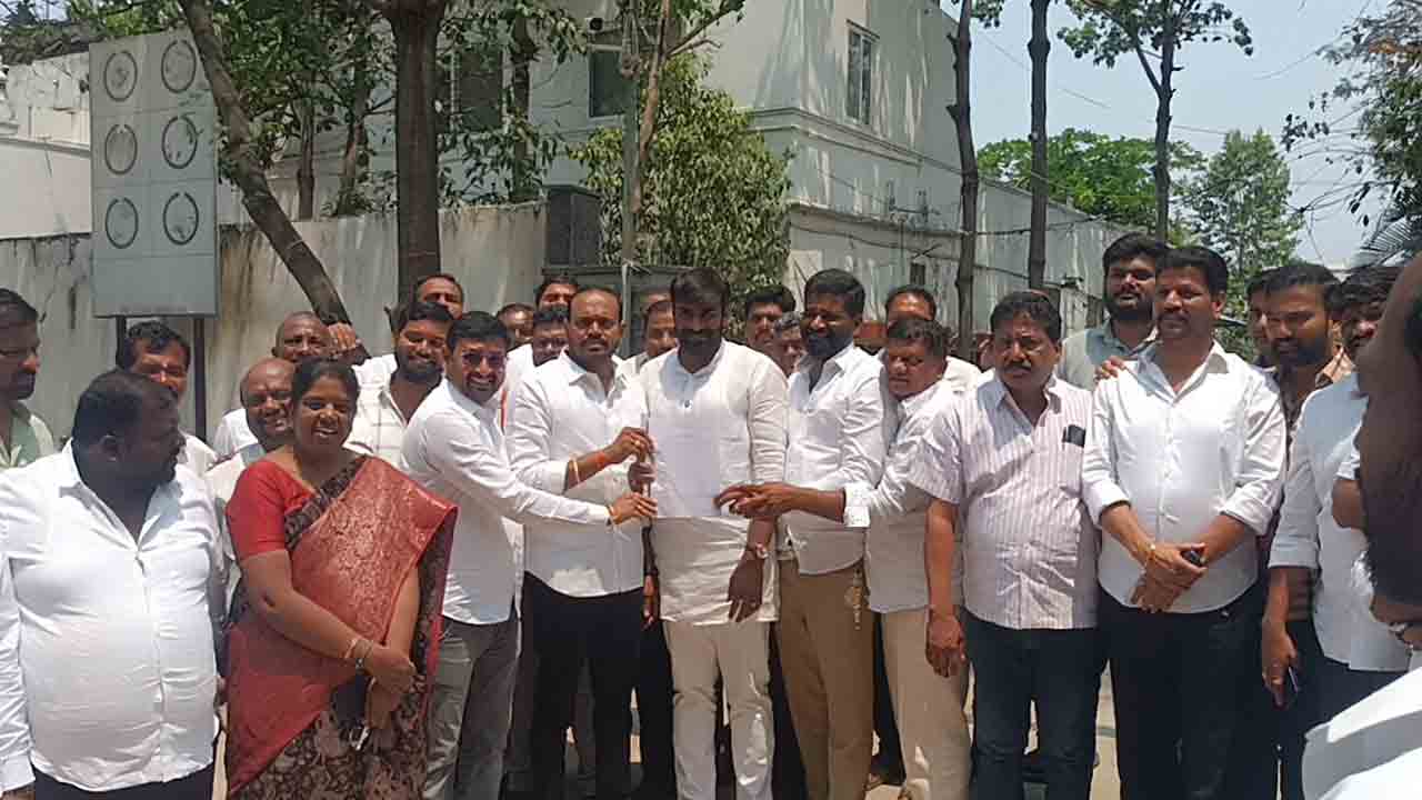 MLA Arikepudi Gandhi | ‘నియోజకవర్గానికి శనిలా దాపురించిన ఎమ్మెల్యే గాంధీ.. ప్రశ్నిస్తే అక్రమ కేసులు’