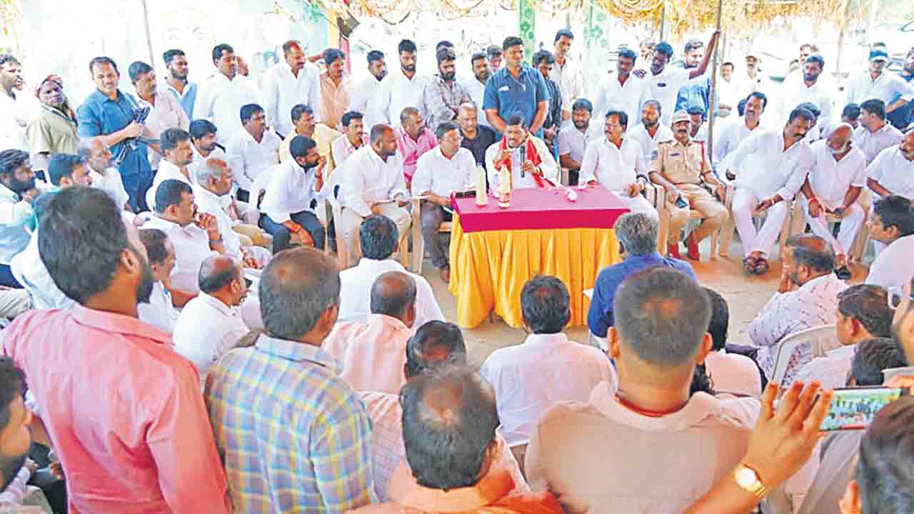 పరిశ్రమల కాలుష్యం కనిపిస్తలేదా..