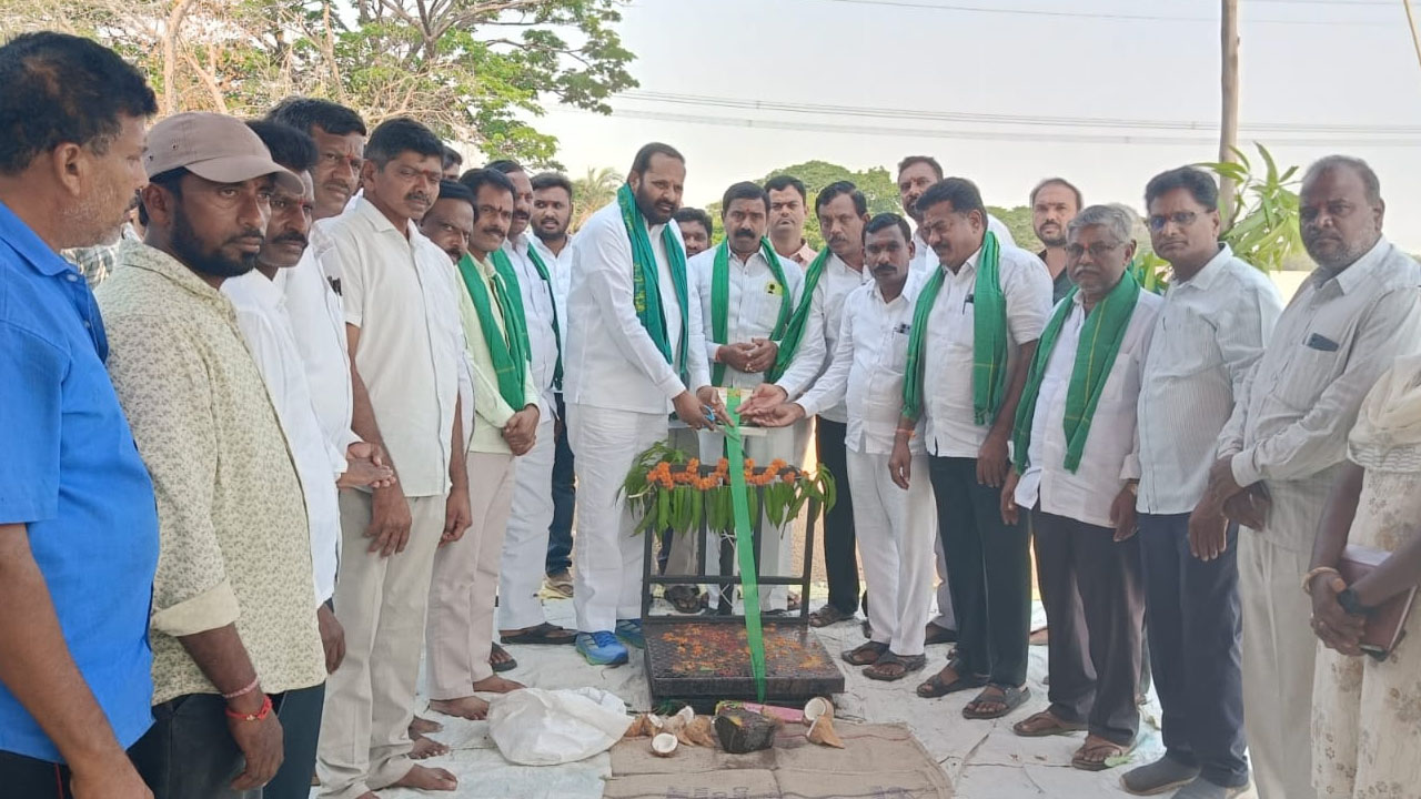 MLA Vijaya Ramana Rao | ఎలాంటి కోతలు లేకుండా ధాన్యం కొనుగోళ్లు : ఎమ్మెల్యే విజయ రమణారావు