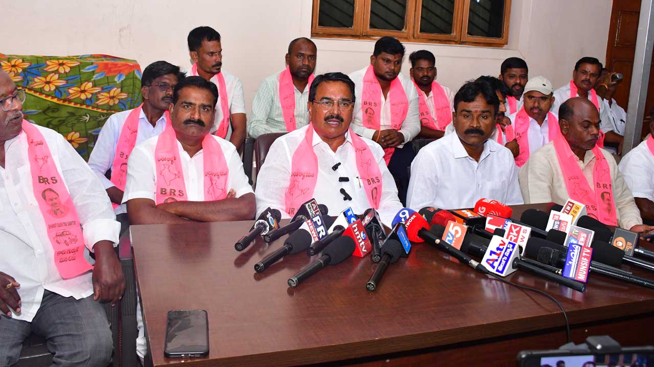 హరీశ్‌ సభను అడ్డుకునే కుట్ర