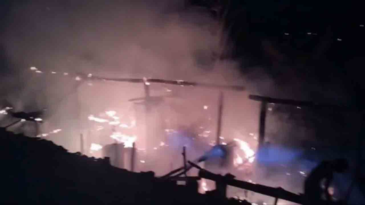 Man Sets In-Laws’ House On Fire | భార్యను ఇంటికి పంపేందుకు నిరాకరణ.. అత్త వారింటికి నిప్పుపెట్టిన వ్యక్తి