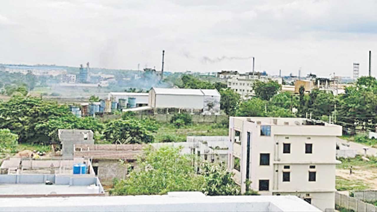 పరిశ్రమ.. పరేషాన్‌