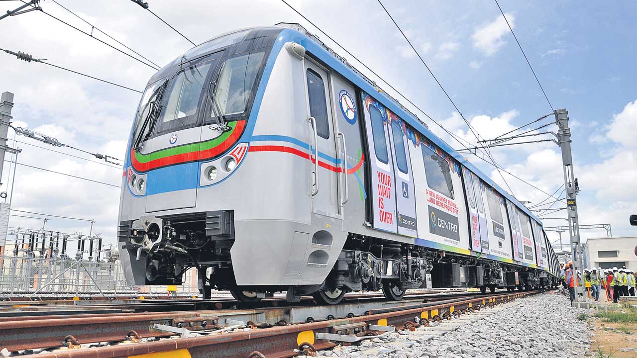 అదనపు బోగీలకు చెల్లుచీటి ?