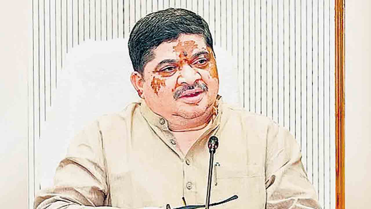 Ponnam Prabhakar | ఆర్టీసీ విలీనం కుదరదు.. చేతులెత్తేసి రవాణా శాఖ మంత్రి పొన్నం ప్రభాకర్‌