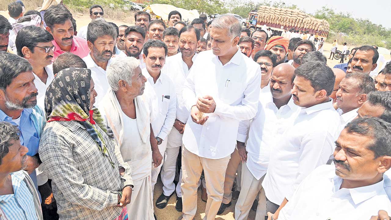 రైస్‌ మిల్లర్లతో కాంగ్రెసోళ్లు కుమ్మక్కు