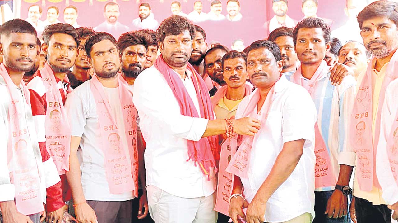 కాంగ్రెస్‌ పాలనలో కానరాని అభివృద్ధి