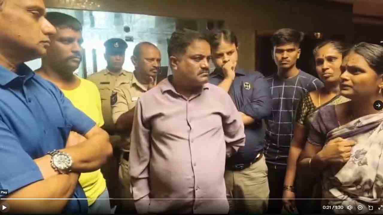 PVR Cinemas | బాగా లేనోడిని ఎవరైనా గేట్‌ బయట వేస్తారా..? పీవీఆర్‌ మాల్‌ మృతుడి భార్య ఆవేదన