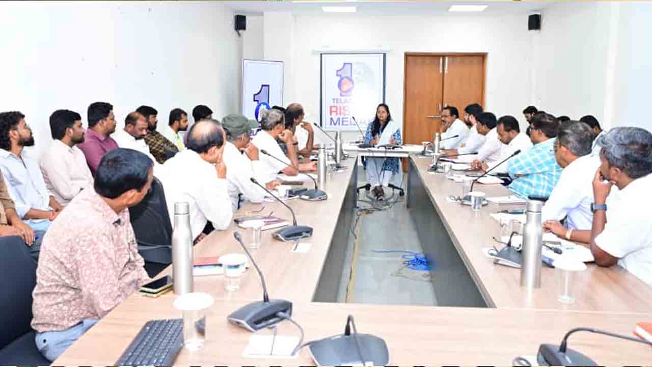 Pratima Singh | భూగర్భ తవ్వకాలు జరిపే ముందు CBUD యాప్‌లో రిజిస్టర్ చేసుకోవాలి : కలెక్టర్ ప్రతిమాసింగ్