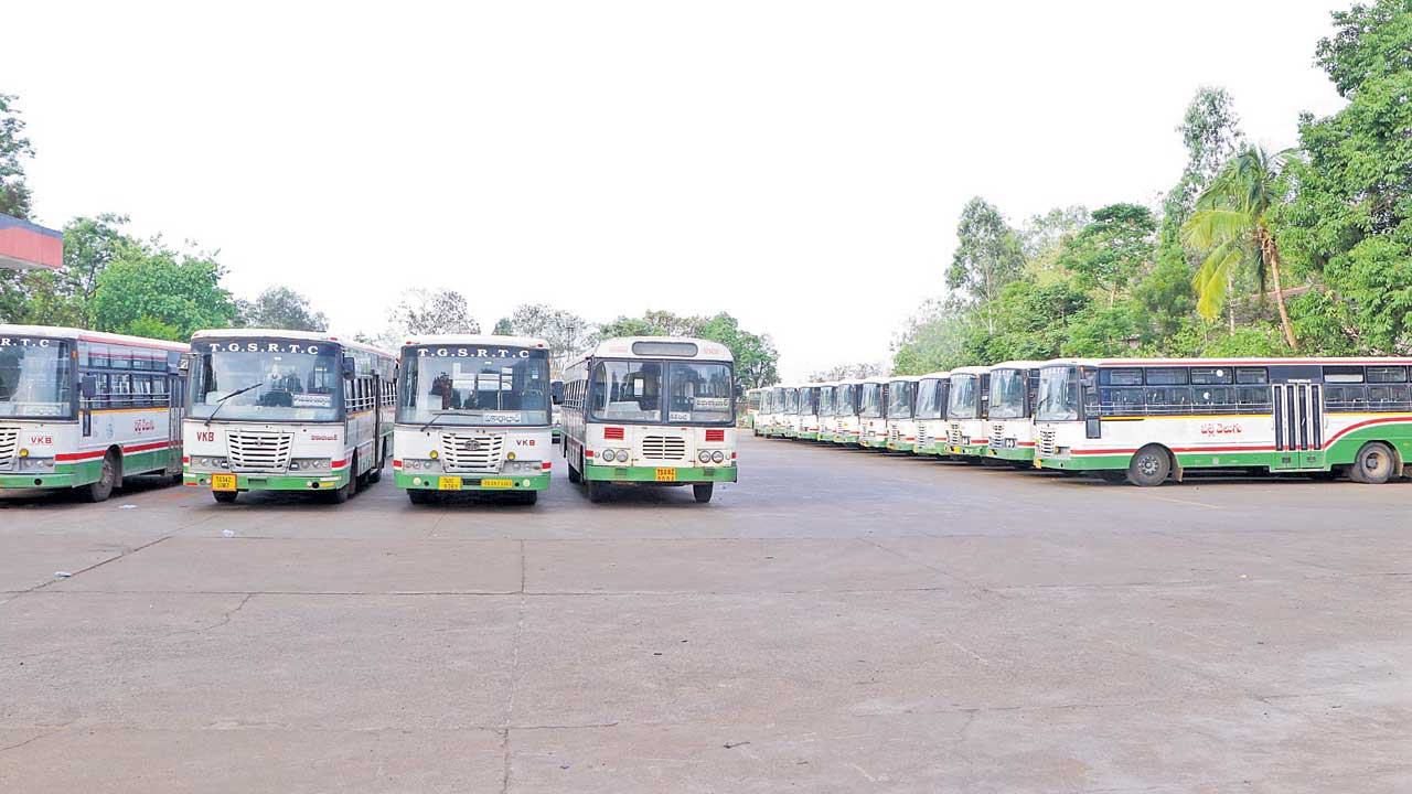 కదలని బస్బులు