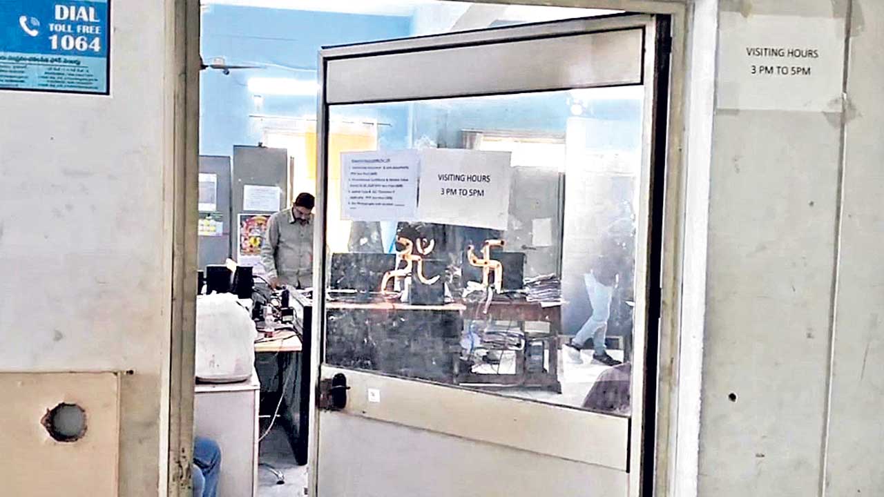 శేరిలింగంపల్లి సర్కిల్‌లో ఏసీబీ సోదాలు